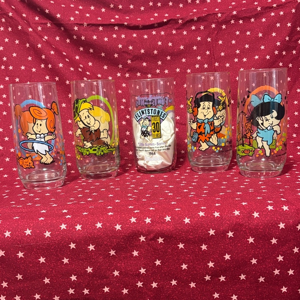 Pizza Hut's Flintstones Kids Character Glass Set of 5.  30 Year Celebration - Picture 2 of 2